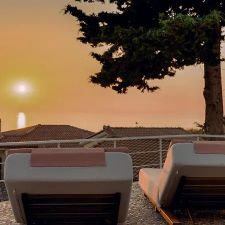 Villa Tellion Cave Áyios Nikítas