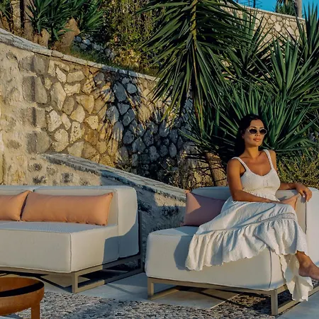 Villa Tellion Cave Áyios Nikítas