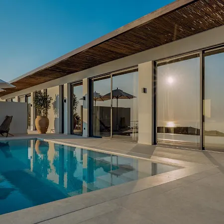 Tellion Cave Βίλα